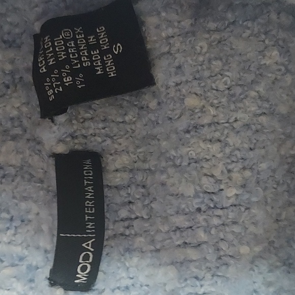 MODA INTERNATIONAL- Size Small (S) Cowl Neck Sweater. Color: Blue & White - Picture 3 of 6